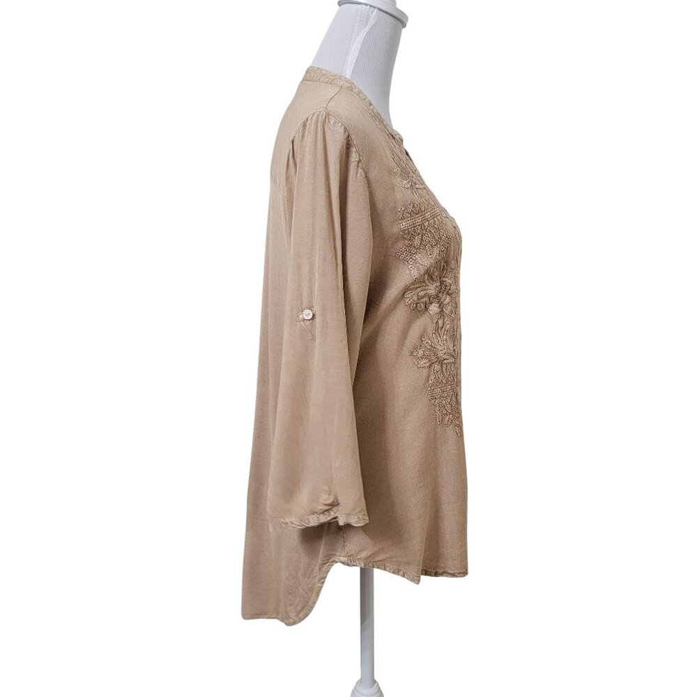 Solitaire Size S Tan Embroidered Button Front Tun… - image 6